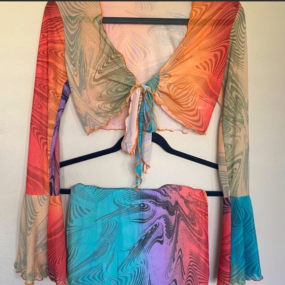 Dolls Kill Psychedelic 2-piece skirt outfit - Picture 4 of 6